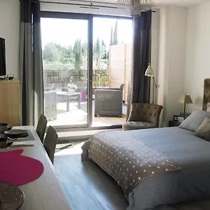Appart hôtel à Deux Pas D'aix